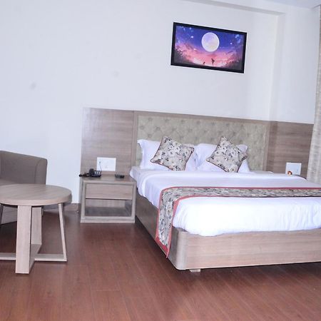 Hotel Nand Residency Ghazipur Exteriör bild