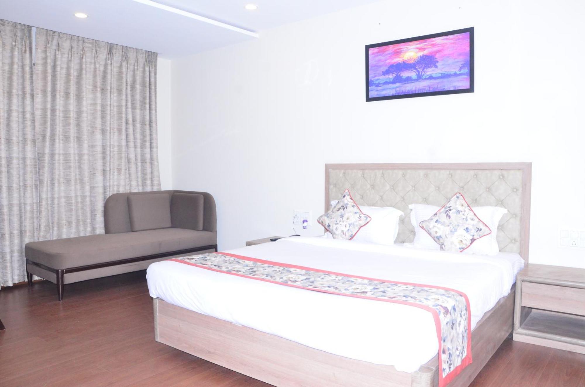 Hotel Nand Residency Ghazipur Exteriör bild
