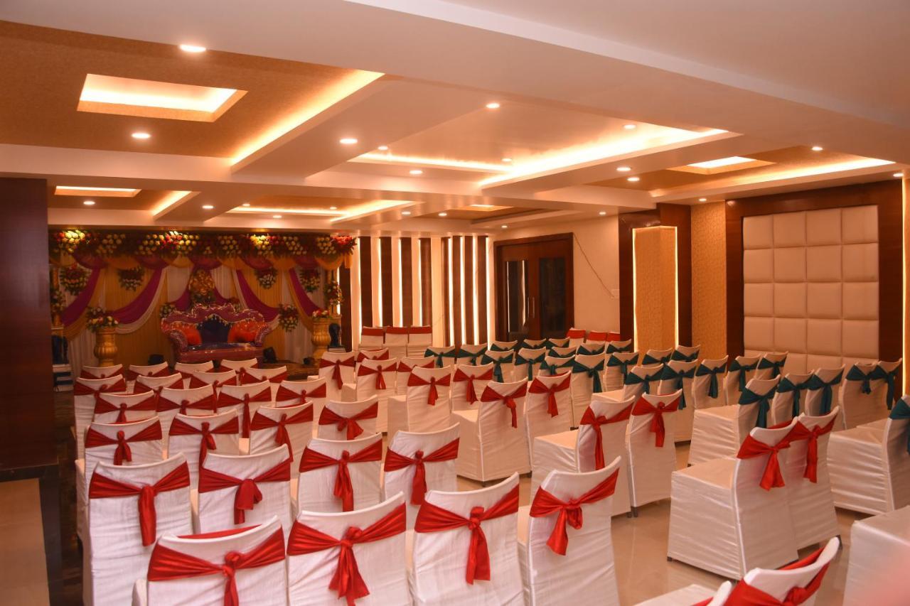 Hotel Nand Residency Ghazipur Exteriör bild